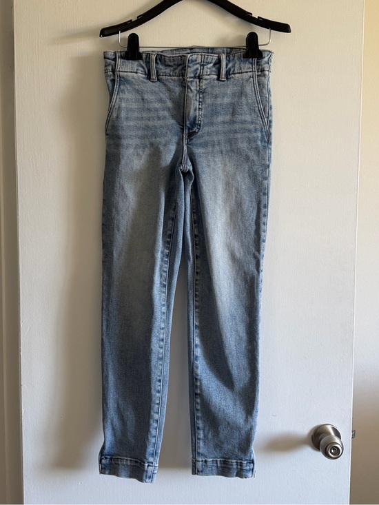 Kut from the Kloth Denim - Kut from the Kloth Lightwash Blue Reese Straight Leg Jeans size 2L EUC